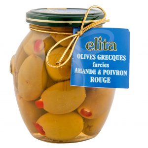 Olives farcies aux amandes et poivrons rouge